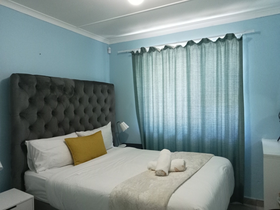 5 Bedroom Property for Sale in Siyakha Eastern Cape